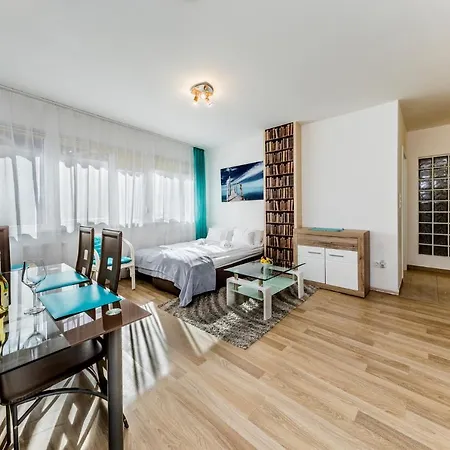 Apart Otel Enjoy Budapeşte