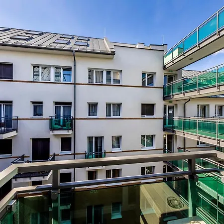 Apartmanhotel Enjoy 4*