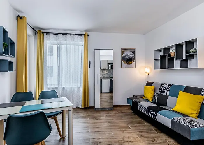 Enjoy Aparthotel 4*