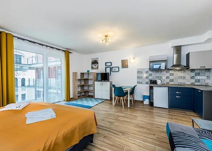 Enjoy Aparthotel 4*