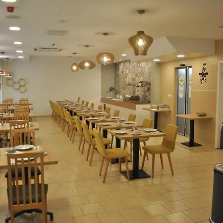 Enjoy Hotel apartamentowy 4*